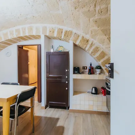 U Ragu House Appartement *